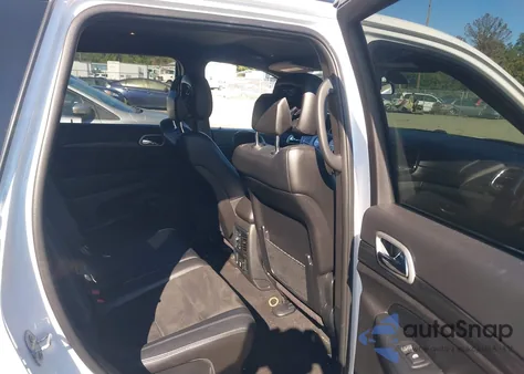 2021 Jeep Grand Cherokee Laredo X 4X4 from USA, damaged, VIN 1C4RJFAGXMC704746